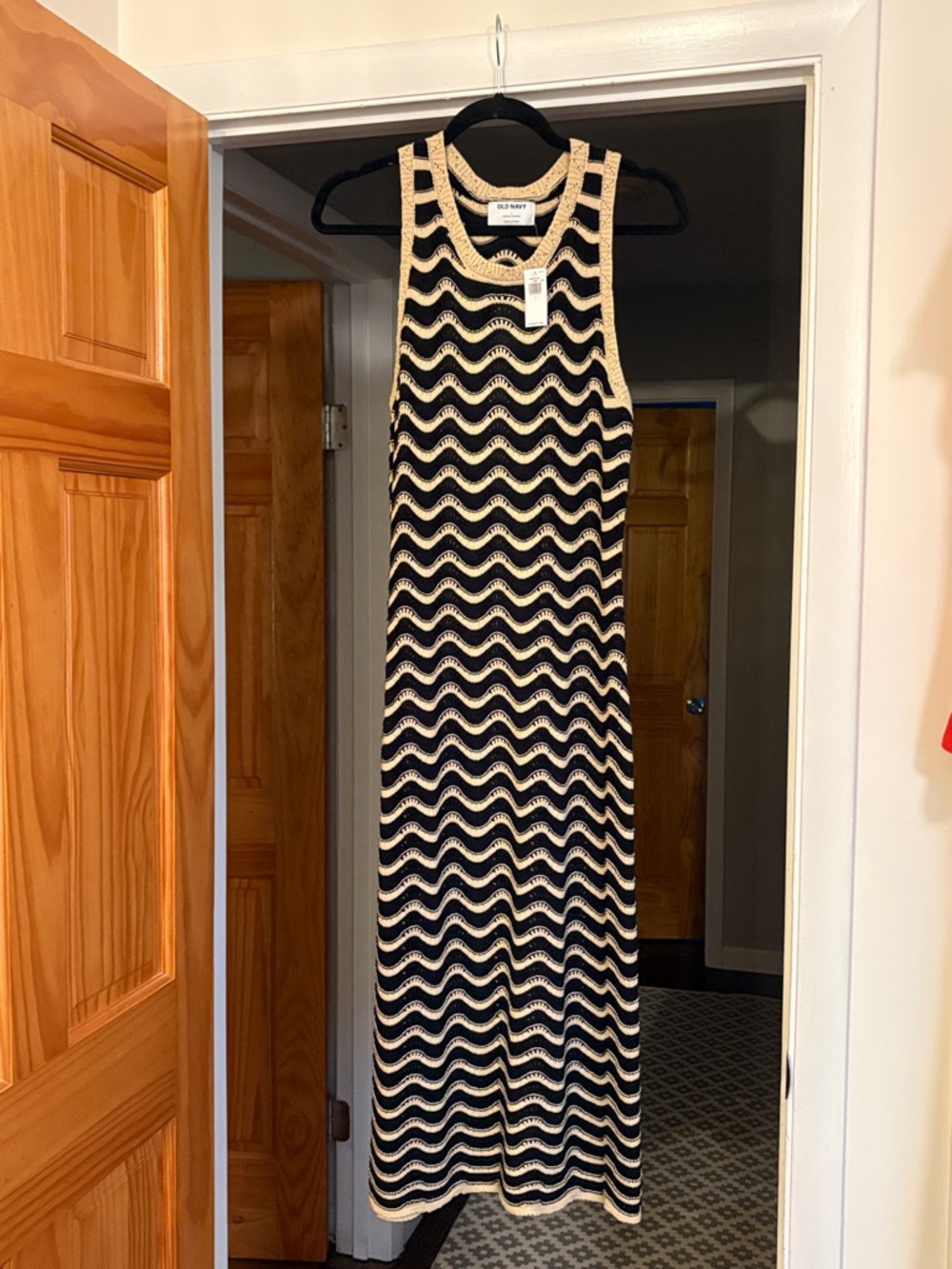 Old Navy Black and Tan Knitted Midi Dress